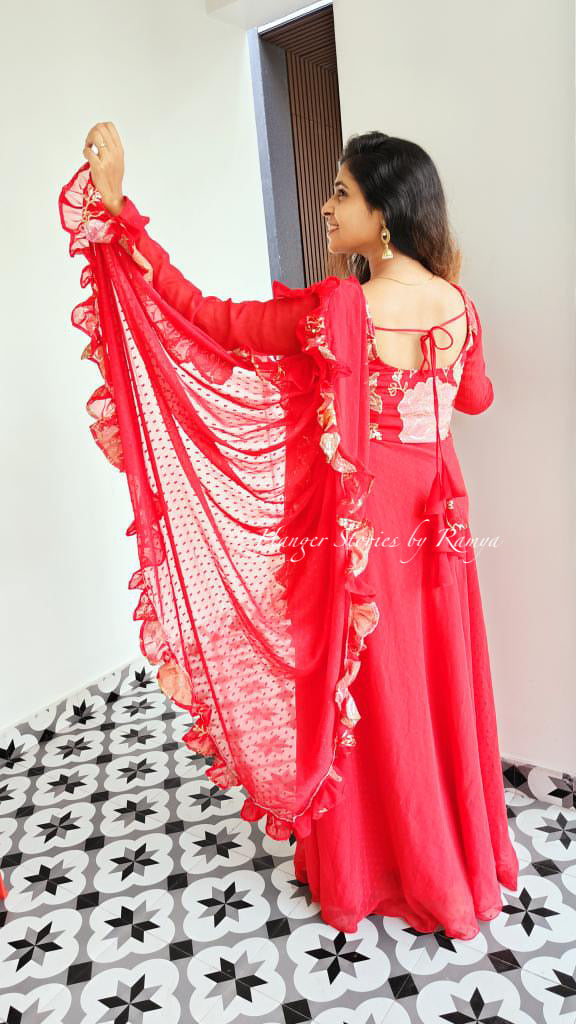 Bouquet red saree gown